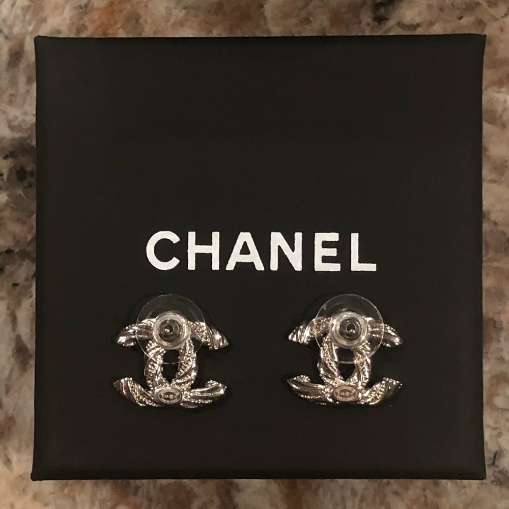Auth CHANEL CC Twist Silver & Rhinestone Earrings - Picture 6 of 8